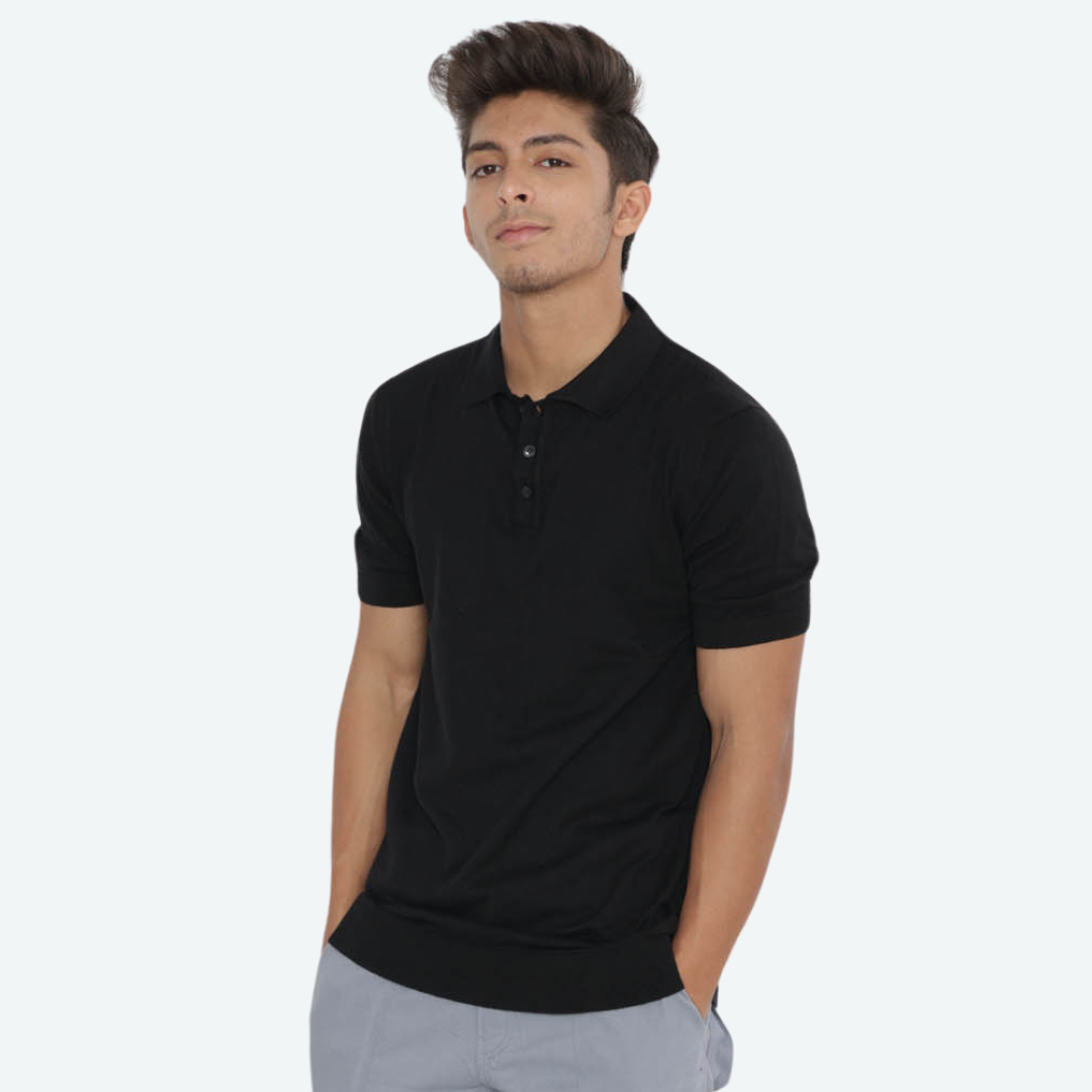 Black Solid Knitted T-Shirt – Pure Comfort in Classic Style